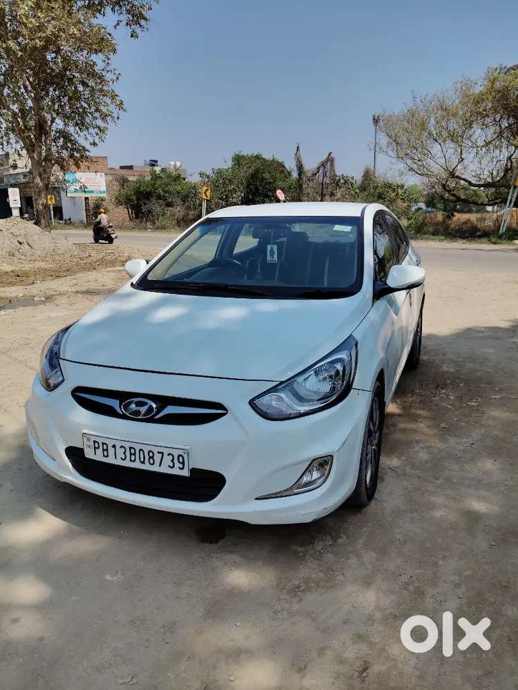 Hyundai Verna 2012