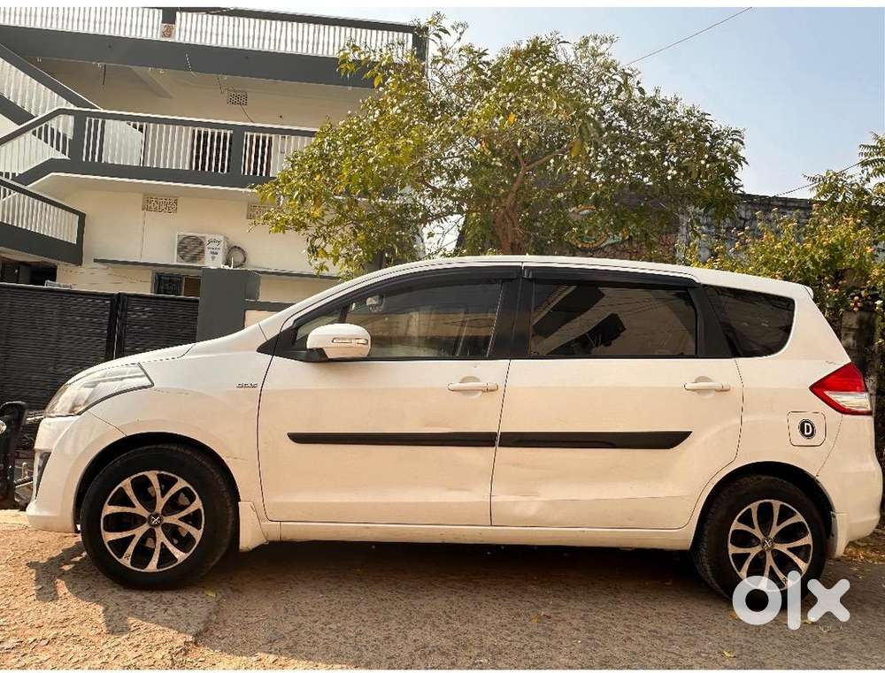 Maruti Suzuki Ertiga 2012 Diesel Well Maintained