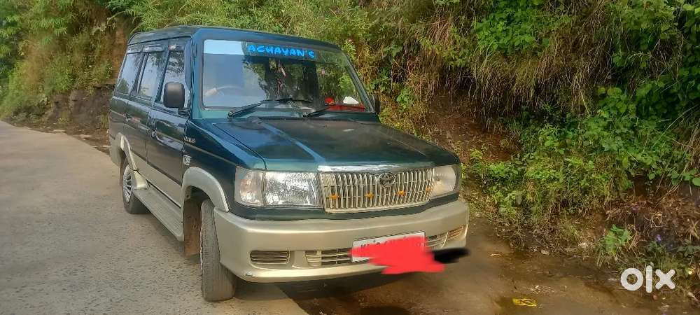 Toyota Qualis 2003