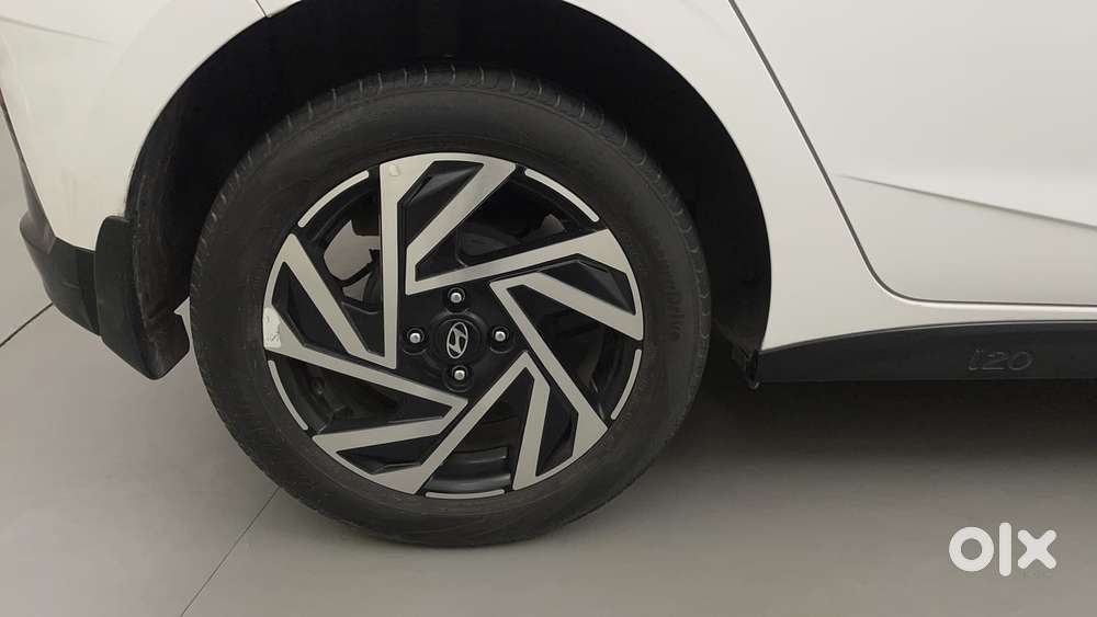 Hyundai New I20 1.2 Asta (o) Ivt, 2024, Petrol