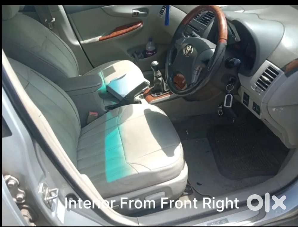 Toyota Corolla Altis 2011 Petrol