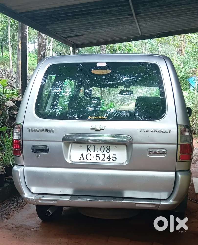 Tavera Car