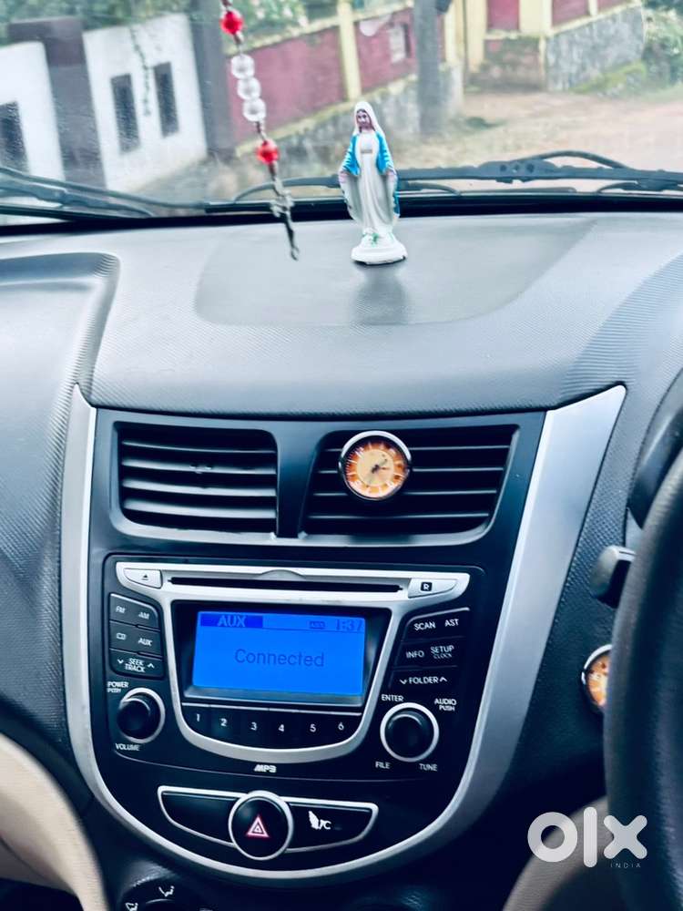 Hyundai Verna Petrol Manual 2011