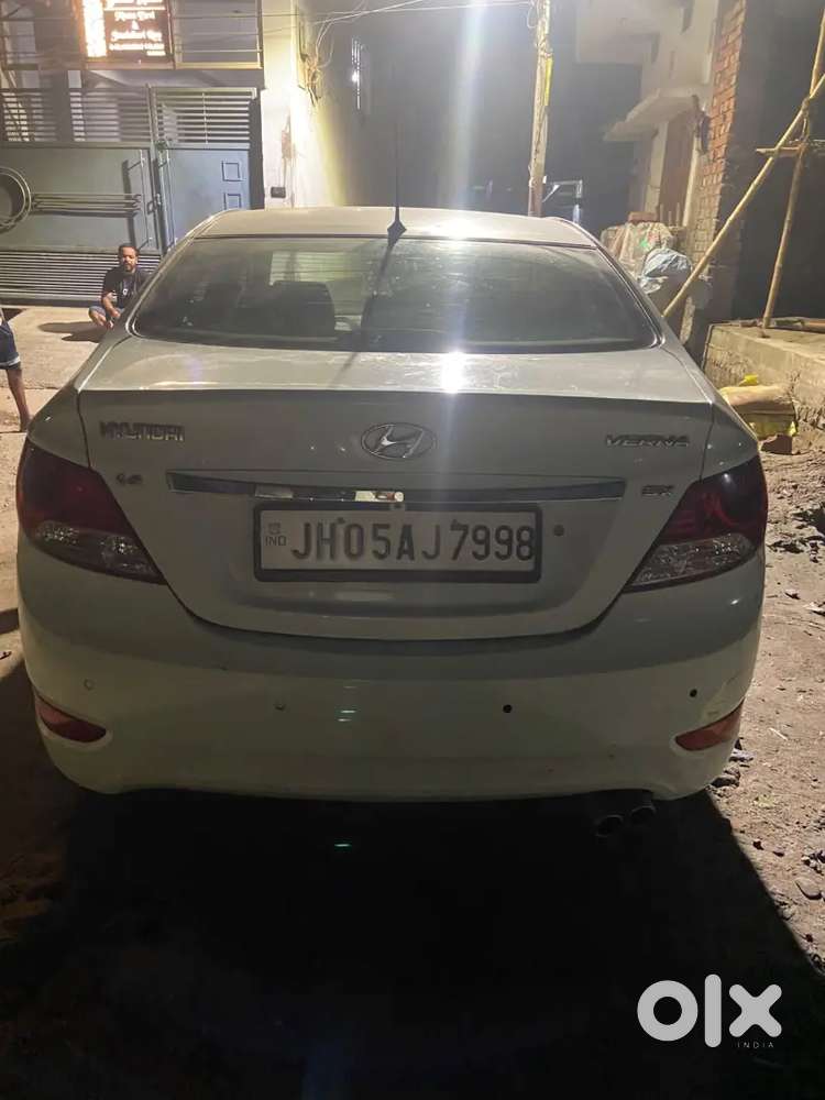 Hyundai Verna Ex Petrol 2011.. Petrol+cng.. Paper Valid Upto 2031