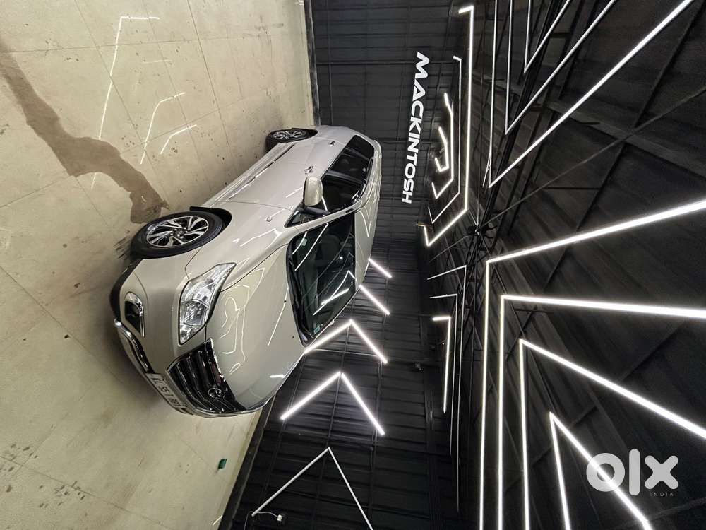 Toyota Innova 2016 Diesel 117000 Km Driven