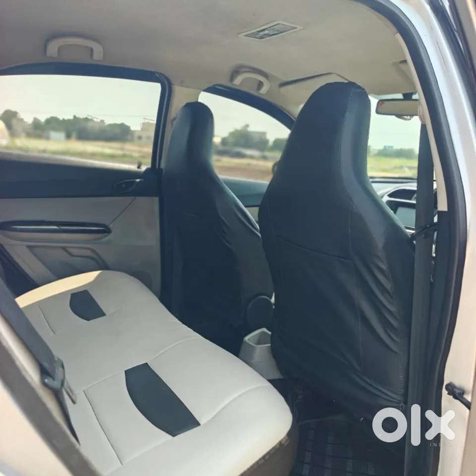 Tata Tiago 1.2 Revotron Xm, 2016, Petrol