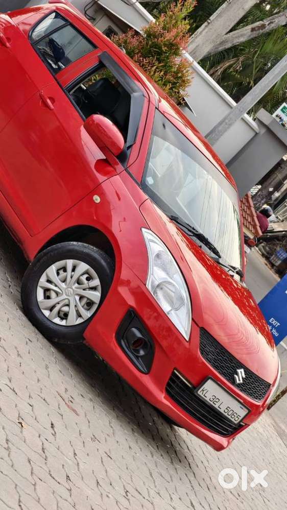 Maruti Suzuki Swift 1.2 Lxi (o), 2017, Petrol