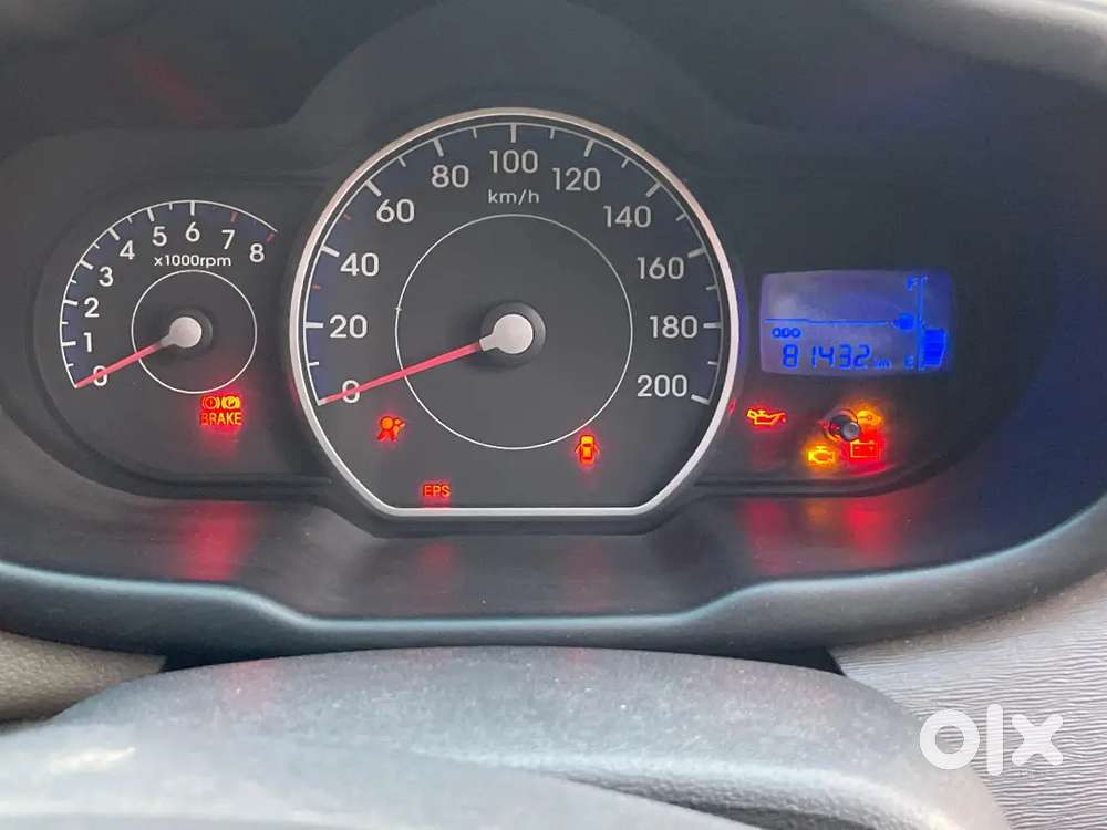 Hyundai I10 Sunroof 2011 Petrol+cng Well Maintained