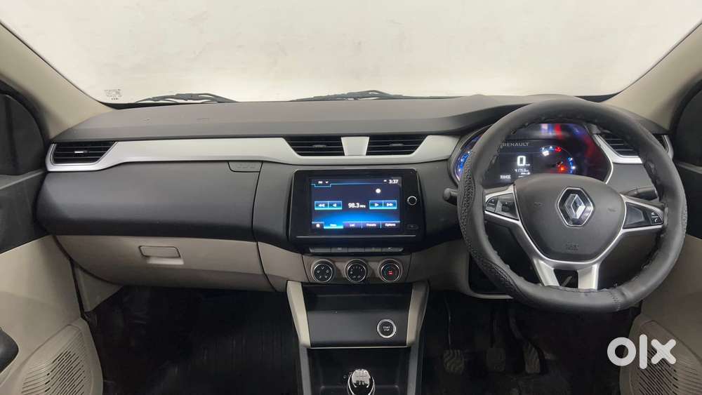 Renault Triber Rxz, 2023, Petrol