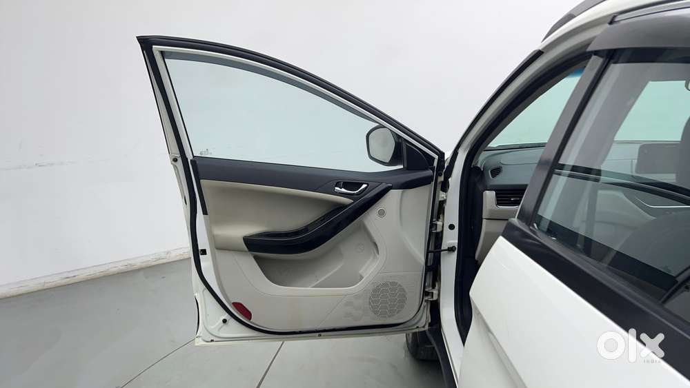 Tata Nexon 1.2 Revotron Xz Plus, 2023, Petrol