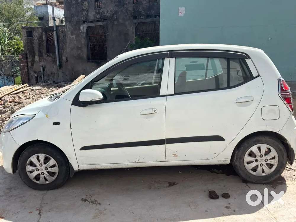 Hyundai I10 Sportz 2012 Manual Petrol
