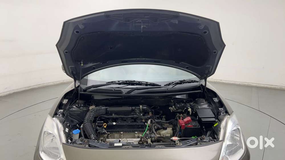 Maruti Suzuki Dzire Vxi Ags, 2022, Petrol