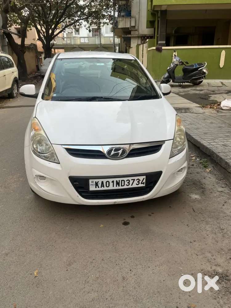 Hyundai I20 Sportz Petrol 2010