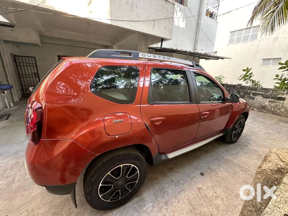 Renault Duster 4 × 4 Manual Diesel.