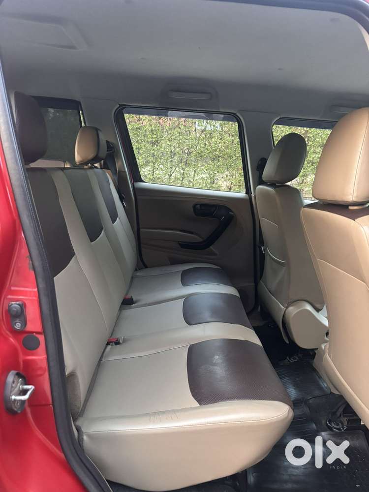 Mahindra Tuv 300 T4 Plus, 2018, Diesel