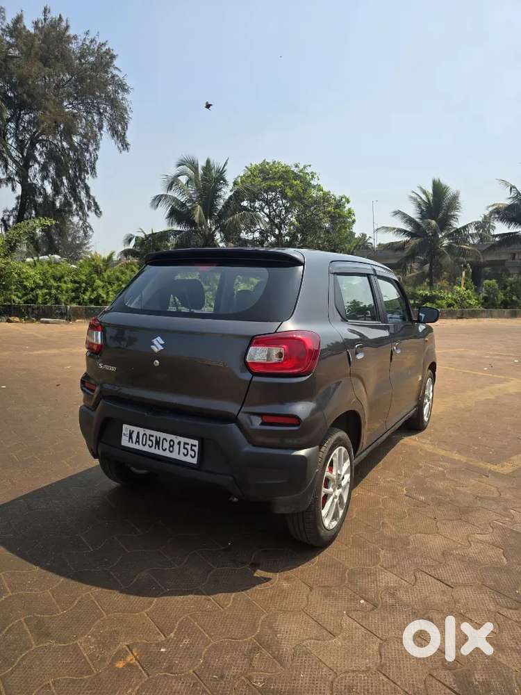 Maruti Suzuki S-presso Vxi +