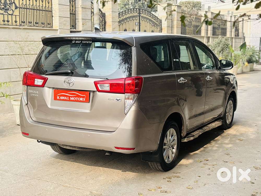 Toyota Innova Crysta