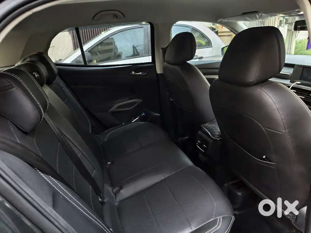 Skoda Kylaq Signature 2025