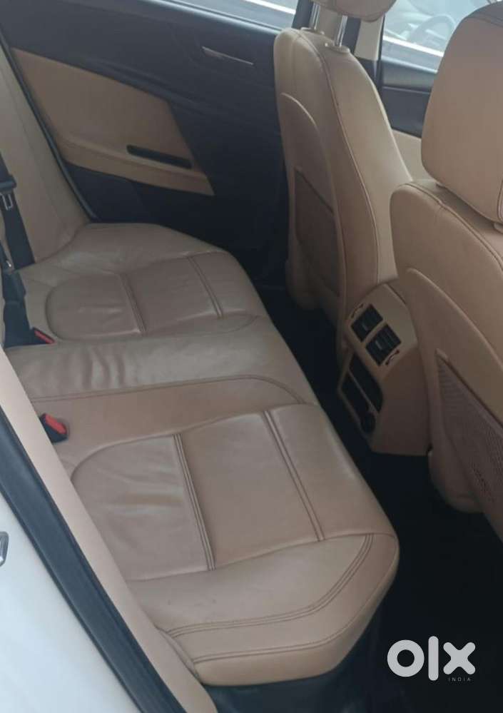 Jaguar Xe 2.0l Diesel Pure, 2018, Diesel