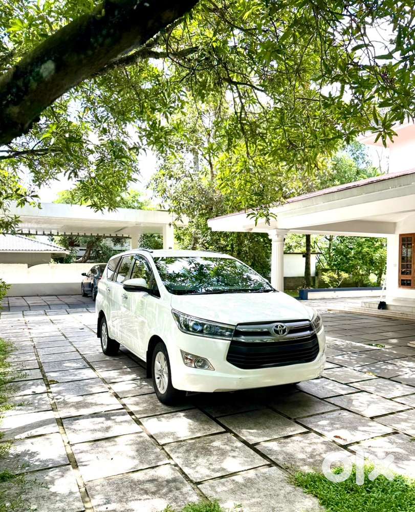Toyota Innova Crysta 2017