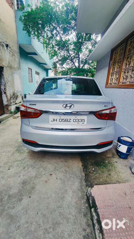 Hyundai Xcent Petrol Well Maintained