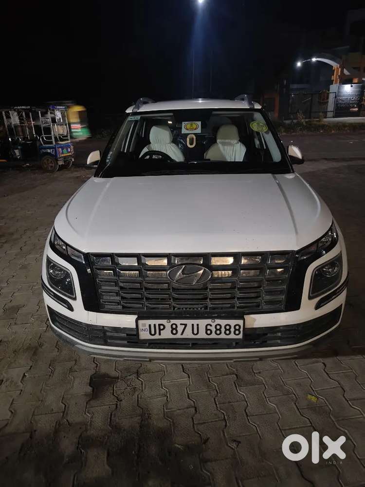 Hyundai Venue 2023 Petrol Manual