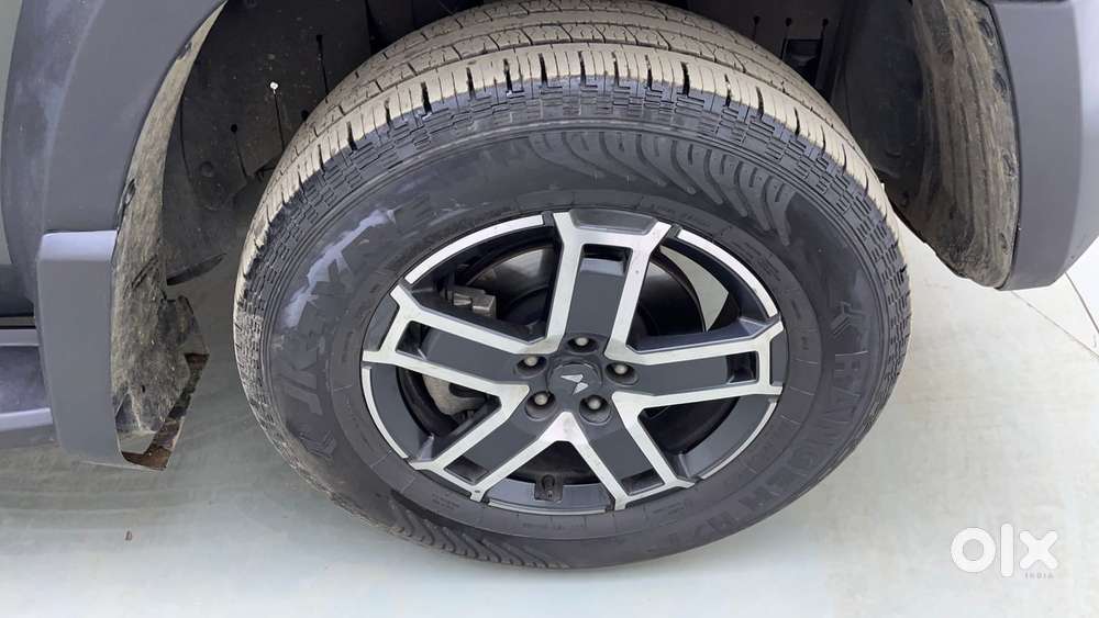 Mahindra Thar Roxx Mx5 Petrol At 2wd, 2024, Petrol