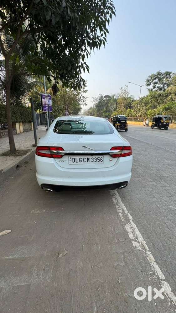 Jaguar Xf 2012 Diesel 35500 Km Driven