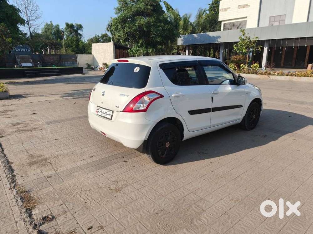 Maruti Suzuki Swift Vxi Optional, 2016, Cng & Hybrids