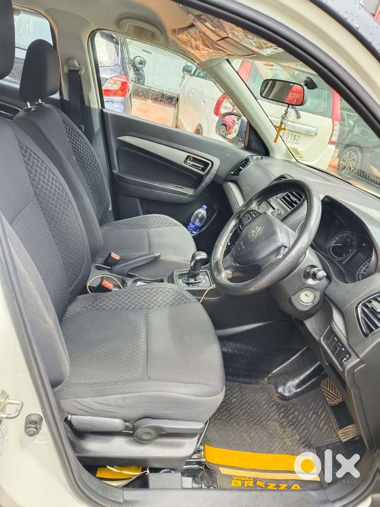 Maruti Suzuki Vitara Brezza Zxi+ Amt, 2018, Petrol