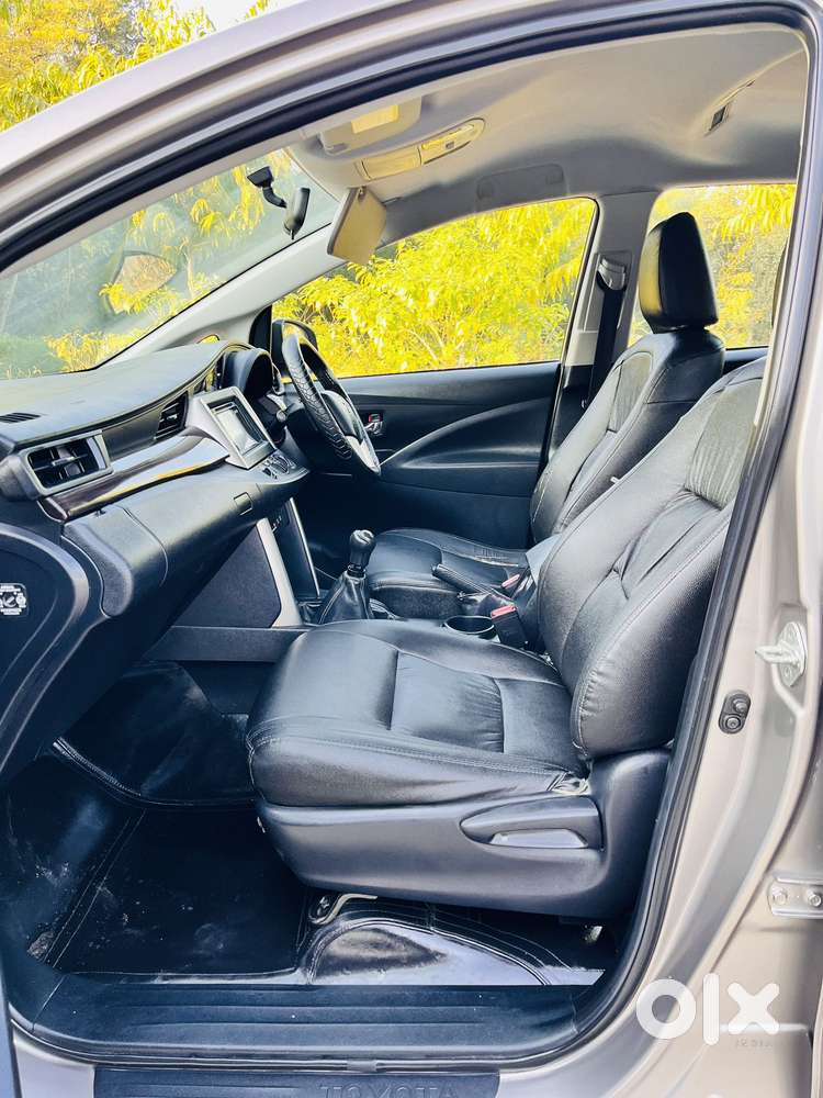 Toyota Innova Crysta 2.4 Gx Mt, 2016, Diesel