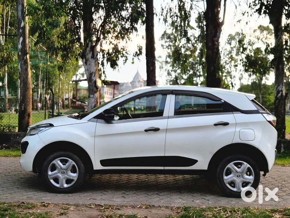 Tata Nexon 1.2 Revotron Xm (s), 2018, Petrol