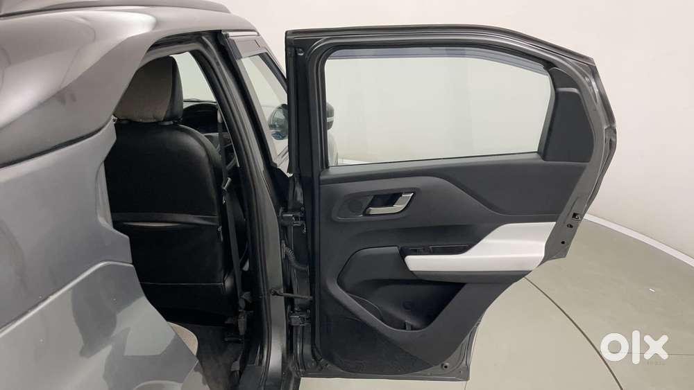 Tata Punch Creative Amt, 2021, Petrol