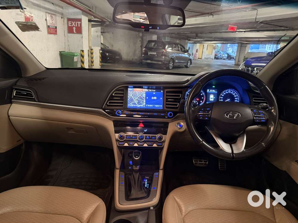 Hyundai Elantra Facelift, 2020, Petrol