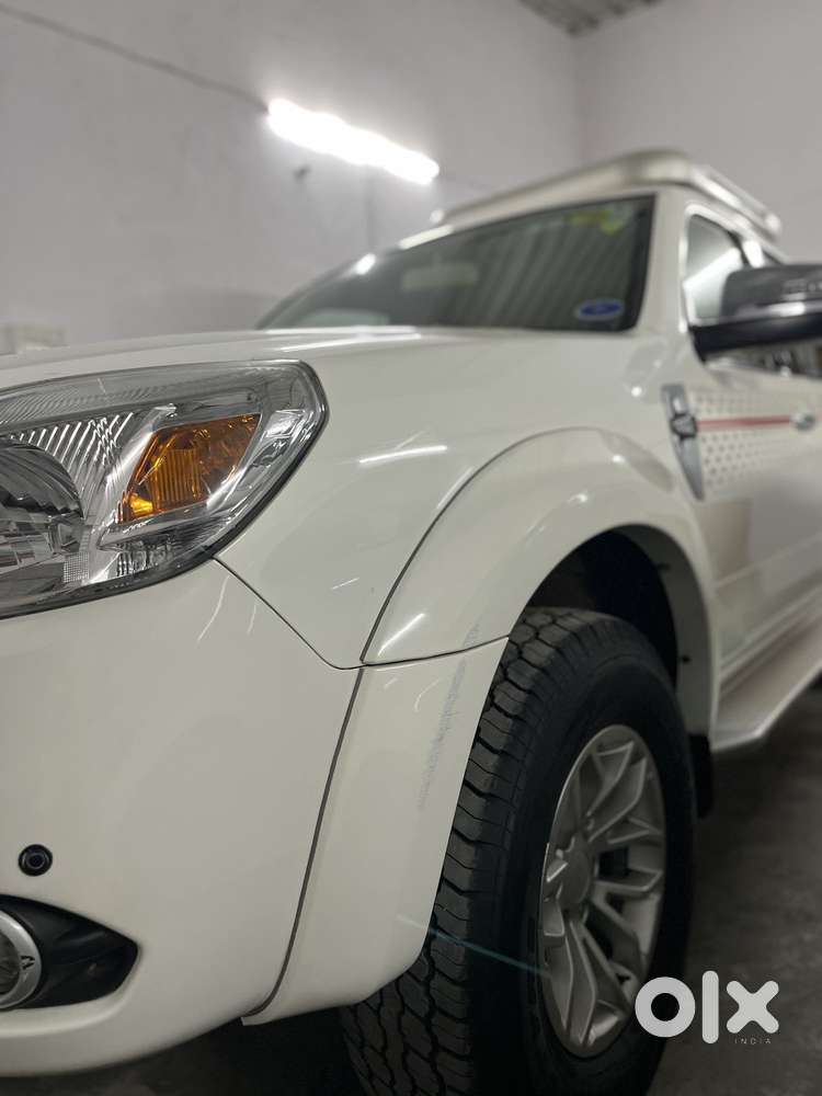 Ford Endeavour 3.2 Titanium At 4x4, 2014, Diesel