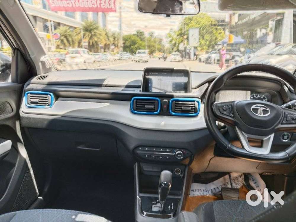 Tata Punch Creative Flagship Dual Tone Amt, 2023, Petrol