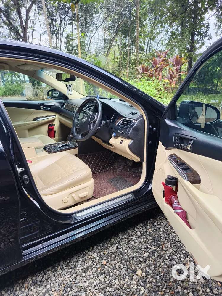 Toyota Camry Hybrid 2016 In Immaculate Condition