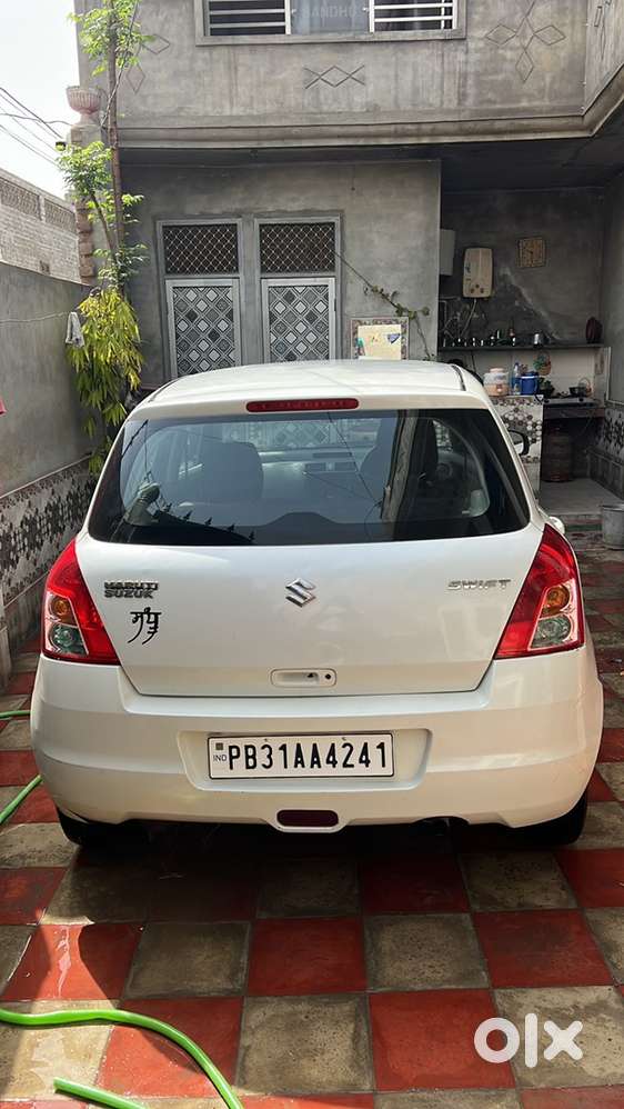 Swift 2011 Maruti Lxi