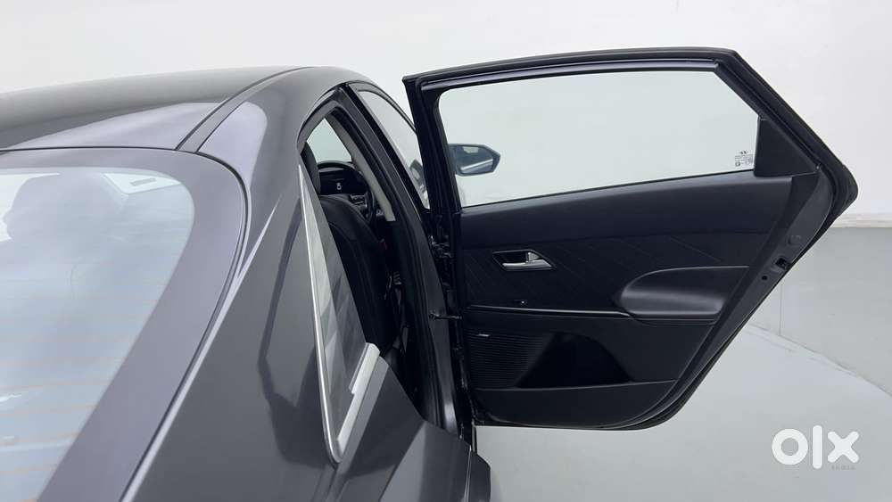 Hyundai Verna 1.5 Sx (o) Turbo Petrol Dct, 2023, Petrol