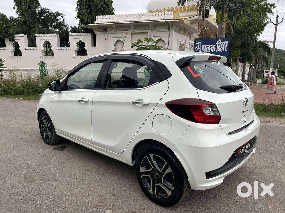 Tata Tiago 1.2 Revotron Xza Plus Amt, 2022, Petrol