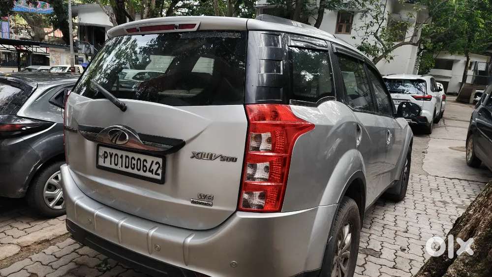 Mahindra Xuv500 1.99 Fwd W8 Automatic 2017