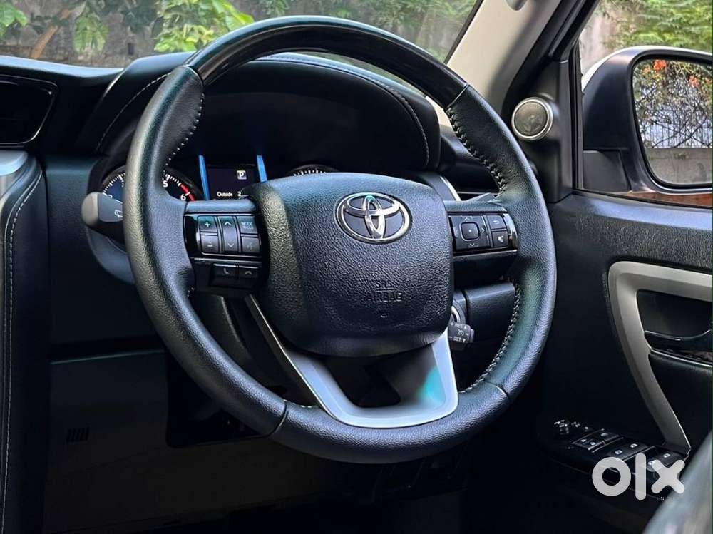 Toyota Fortuner 4x2 At 2.7 Petrol, 2024, Petrol
