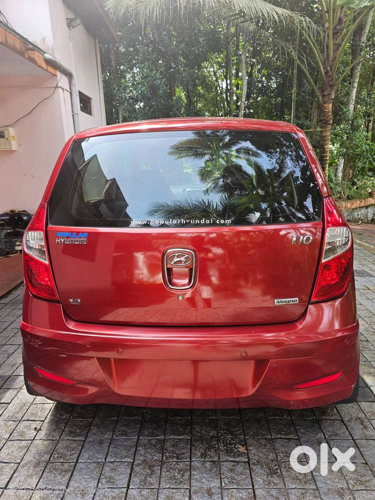 I10 Magna (2012)