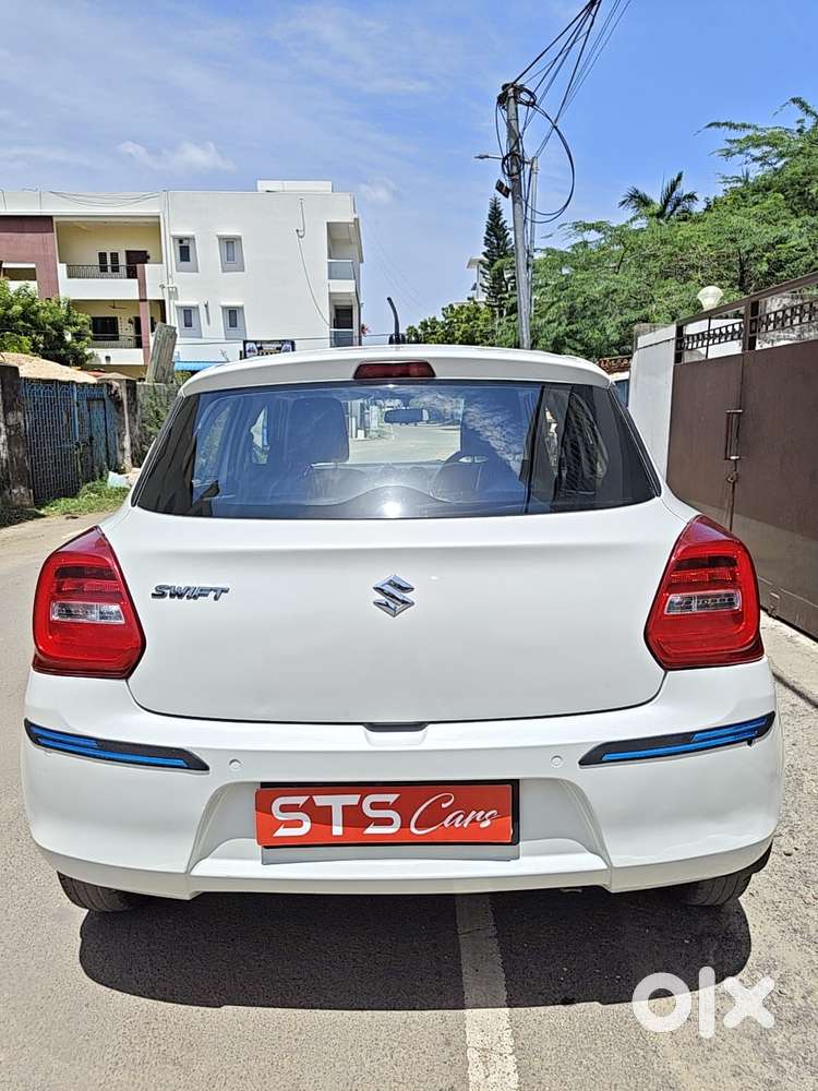 Maruti Suzuki Swift Vxi + Manual, 2023, Petrol