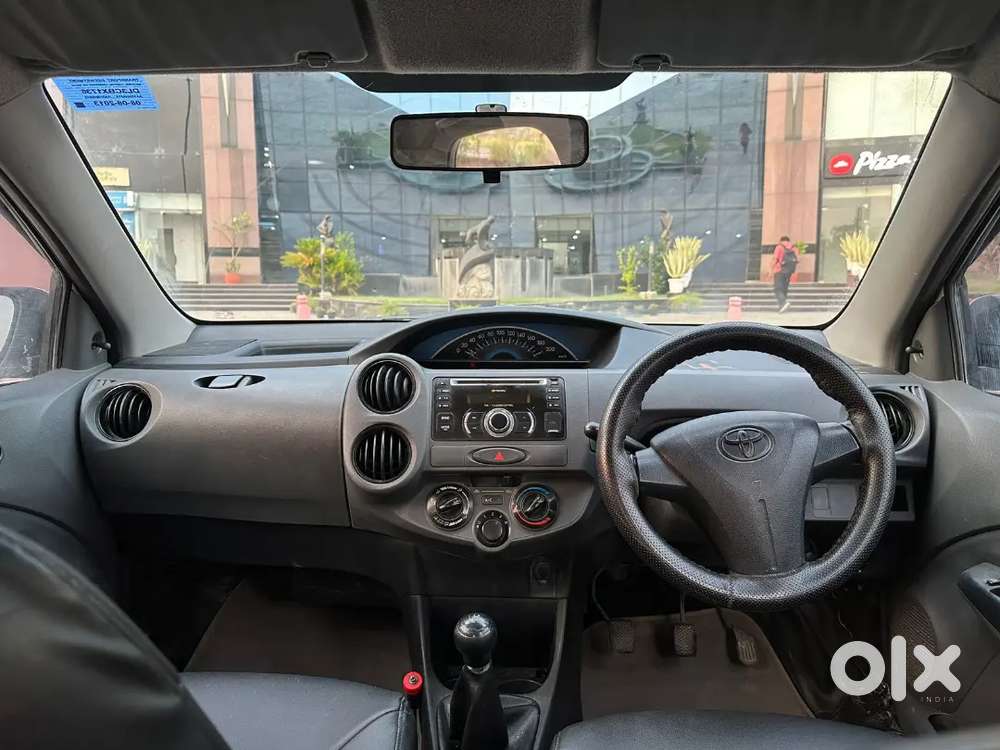 Toyota Etios Liva 2013 Petrol Well Maintained