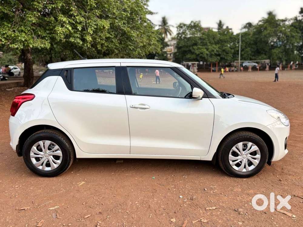 Maruti Suzuki Swift Vxi + Manual, 2024, Petrol
