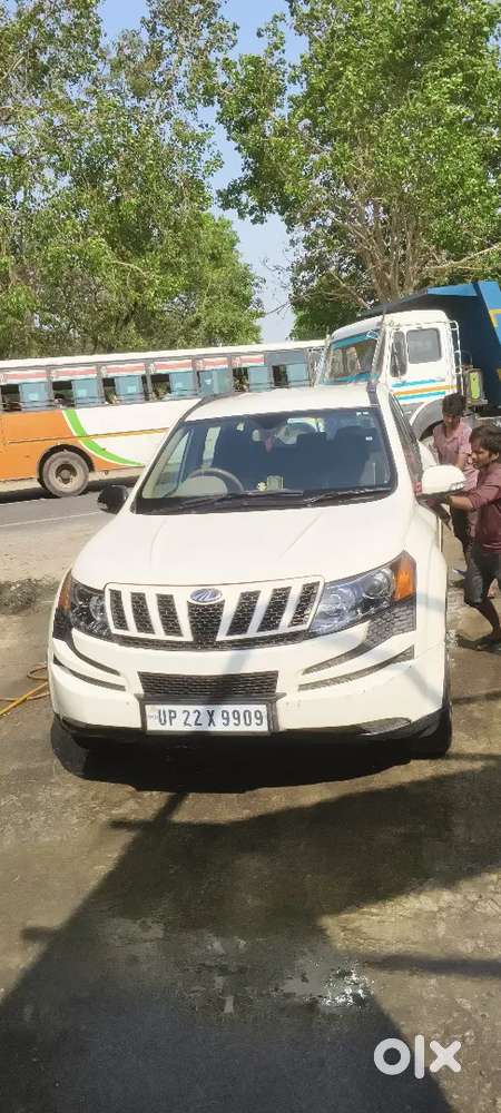 Mahindra Xuv500 Lene Bale Hi Massage Kare