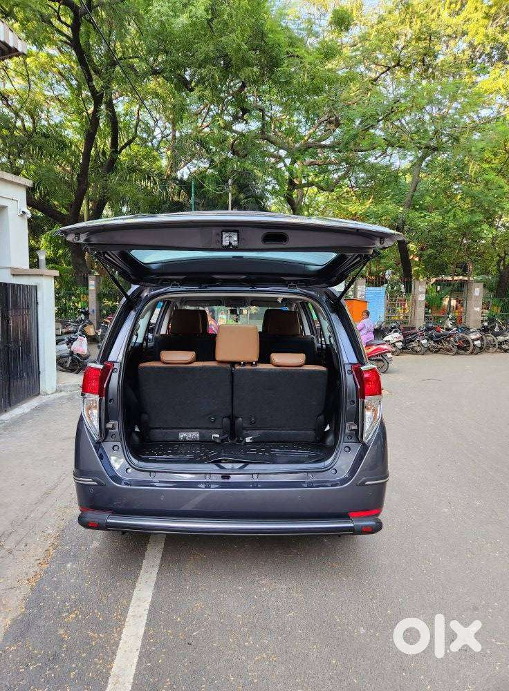 Toyota Innova Crysta