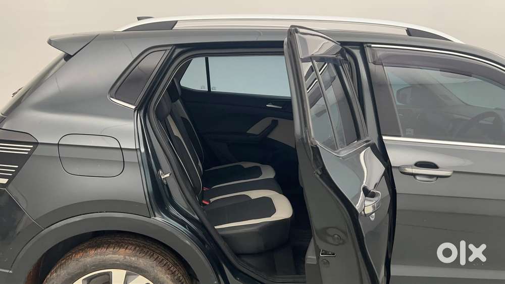 Volkswagen Taigun Topline 1.0 Tsi At (electric Seats), 2023, Petrol