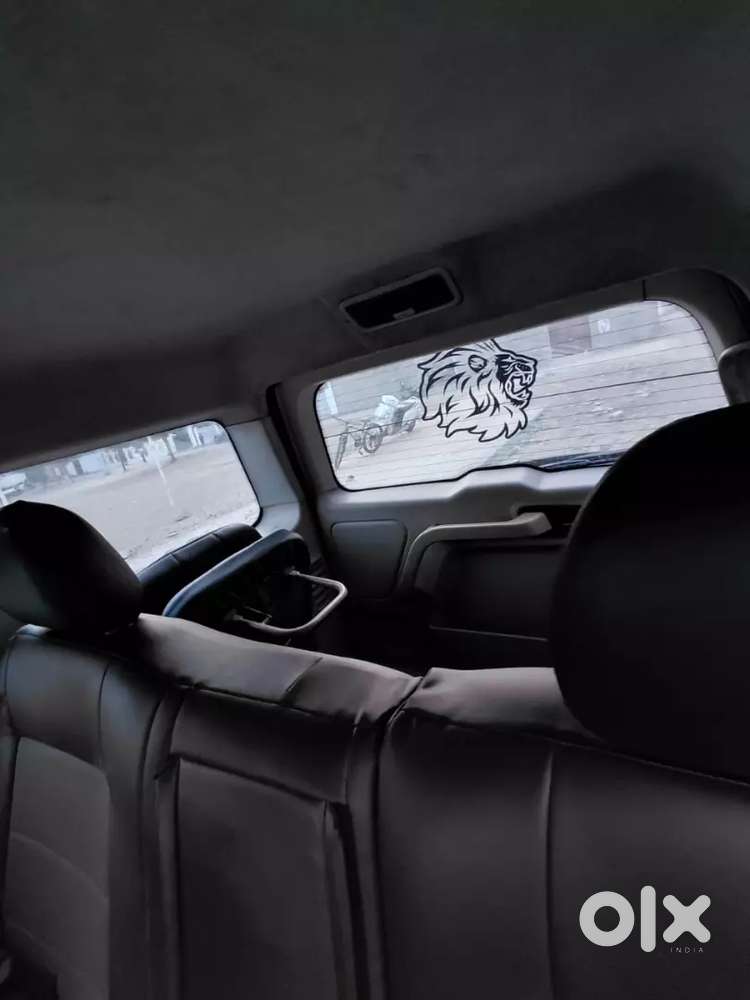 Tata Safari Strome 2013